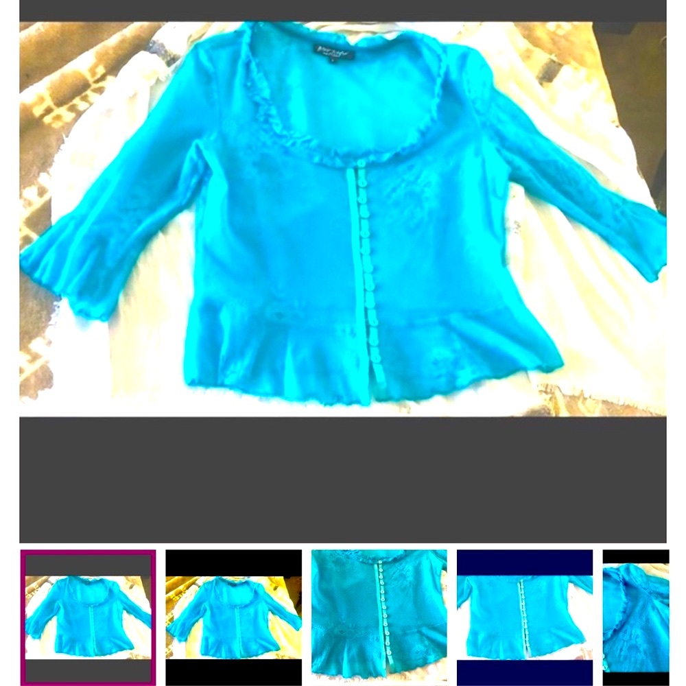 Vintage Betsy Johnson New York delicate lace top. S/S unique buttons. Stunning